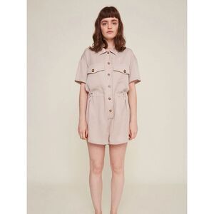 Rita Row Camelia Jumpsuit
Romper Size M‎ Tencel Button Down
Flap Pockets Beige